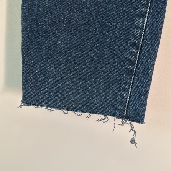 FREE PEOPLE WE THE FREE DISTRESSED, FRAYED HEM, BUTTON FLY JEANS 31 - Picture 10 of 12